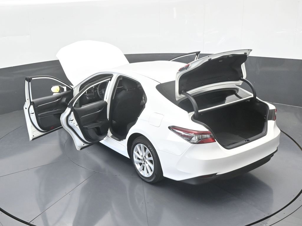 Used 2024 Toyota Camry LE image 65