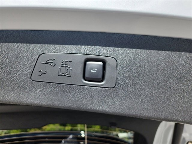 New 2026 Lincoln Corsair Premiere image 9