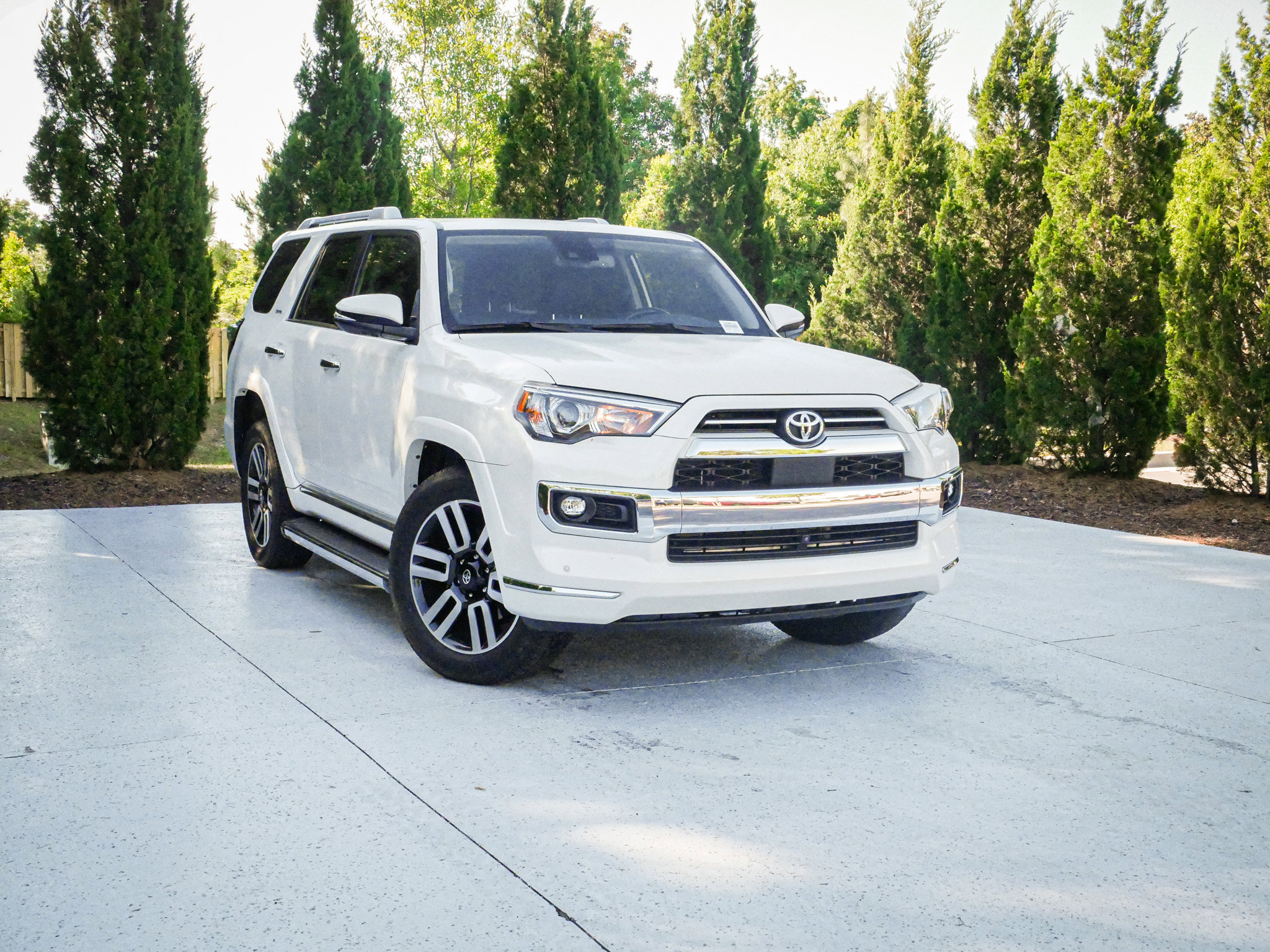 Used 2023 Toyota 4Runner Limited RWD image 2