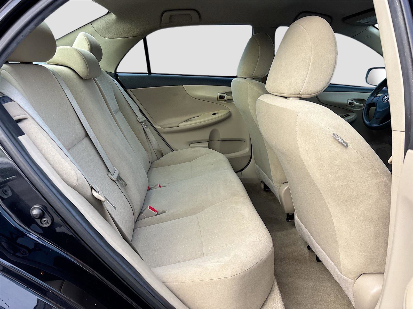 Used 2013 Toyota Corolla L image 27