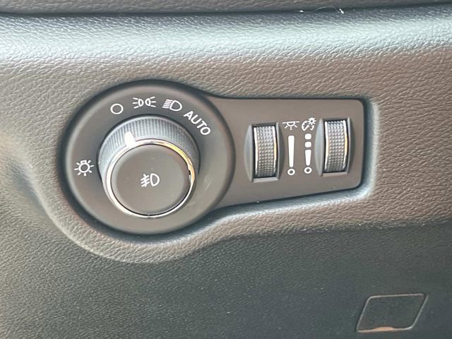New 2026 Chrysler Pacifica Pinnacle FWD image 25