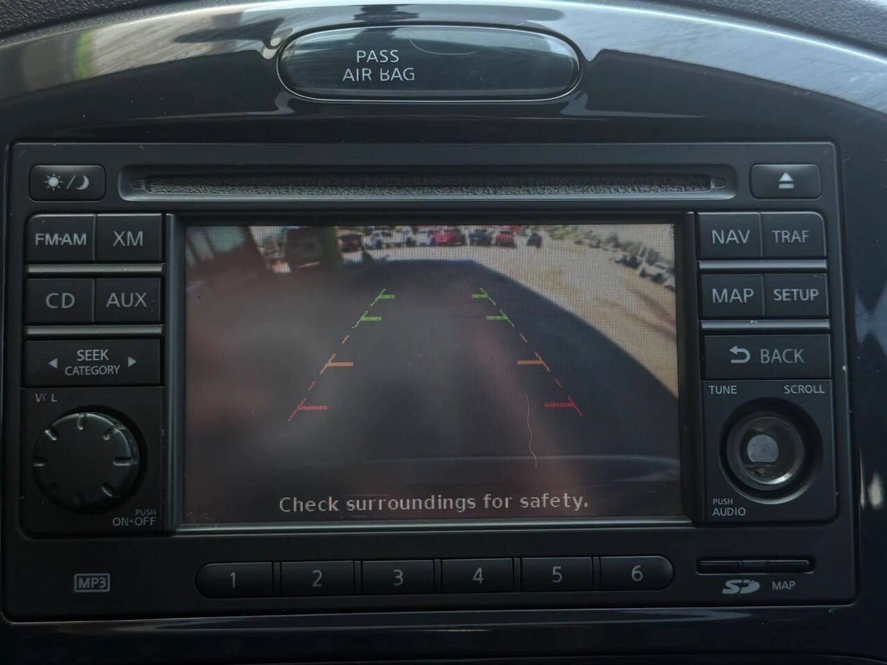Used 2014 Nissan Juke SL AWD/4WD image 9