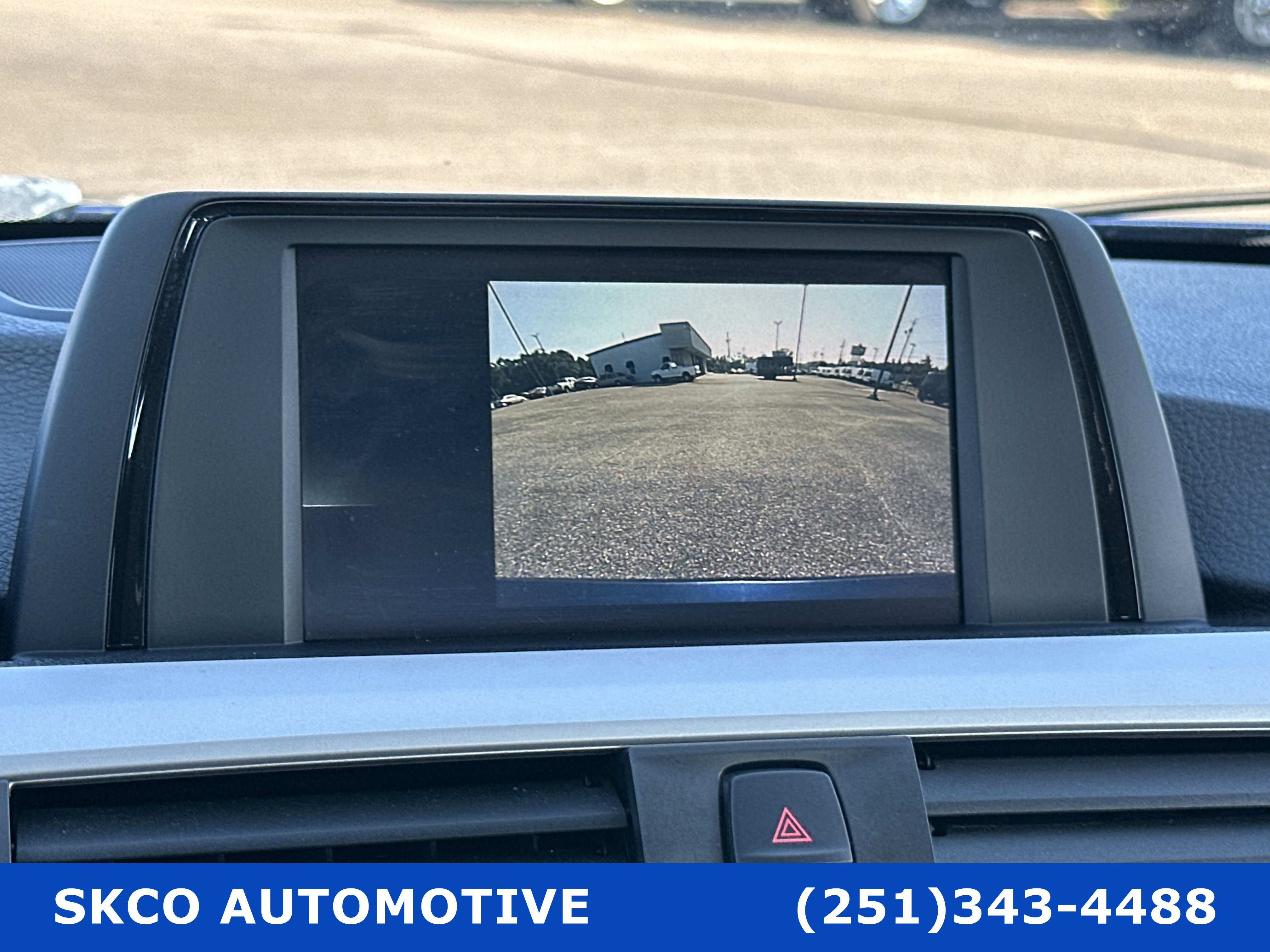 Used 2018 BMW 320i Sedan image 17