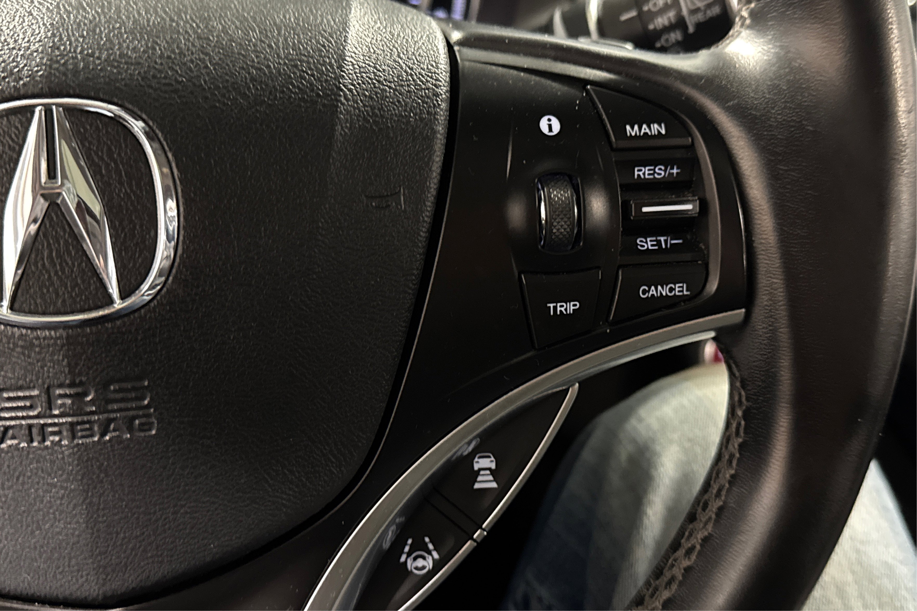 Used 2020 Acura MDX AWD/4WD image 25