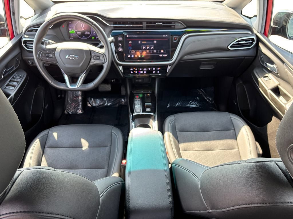 Certified 2022 Chevrolet Bolt LT w/ Infotainment Package FWD image 12