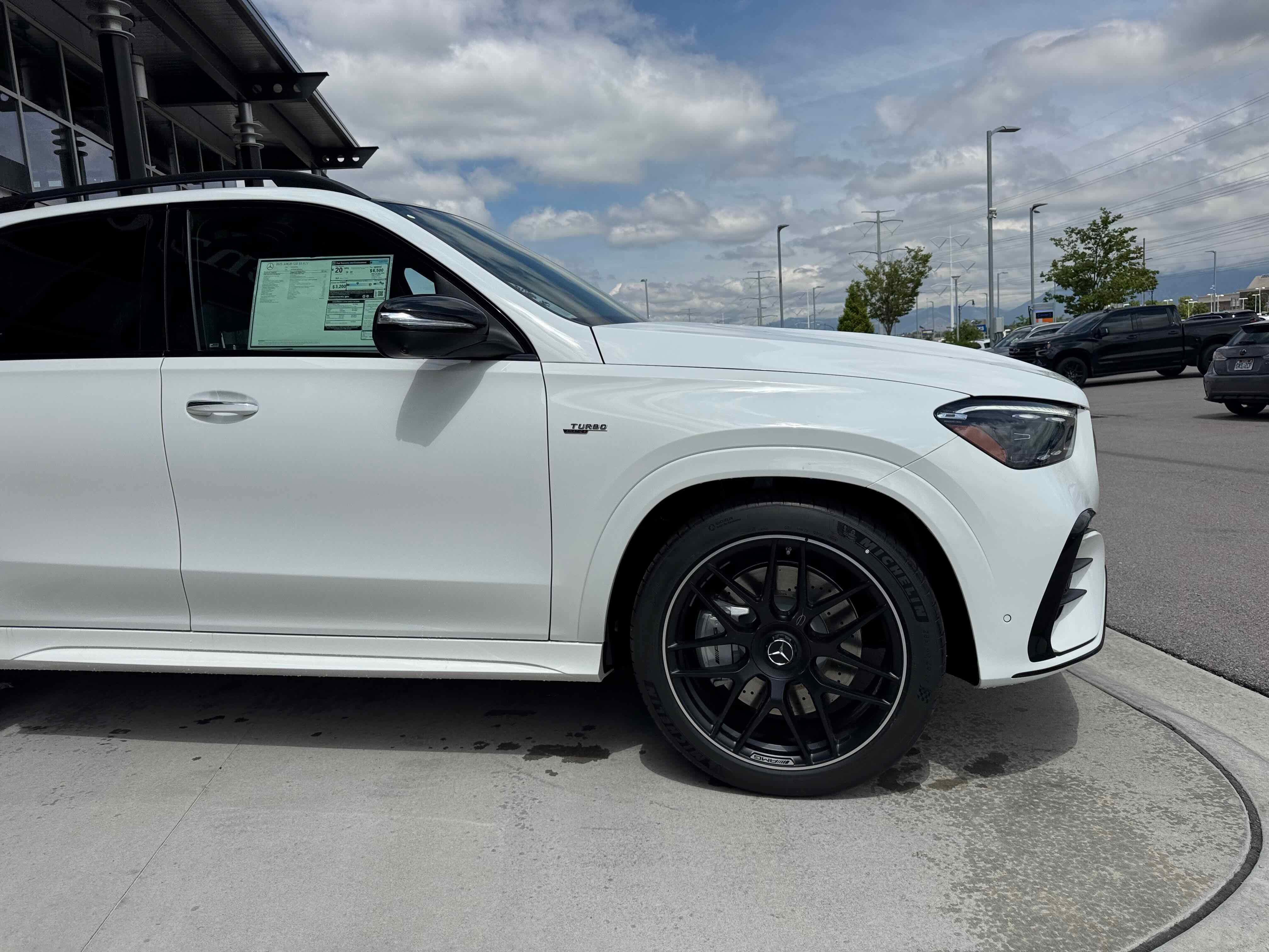 New 2025 Mercedes-Benz GLE 53 AMG 4MATIC image 10