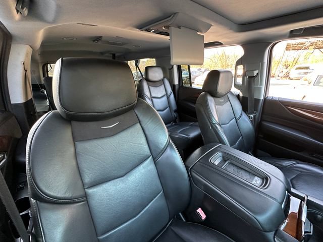 Used 2017 Cadillac Escalade ESV Premium Luxury image 45