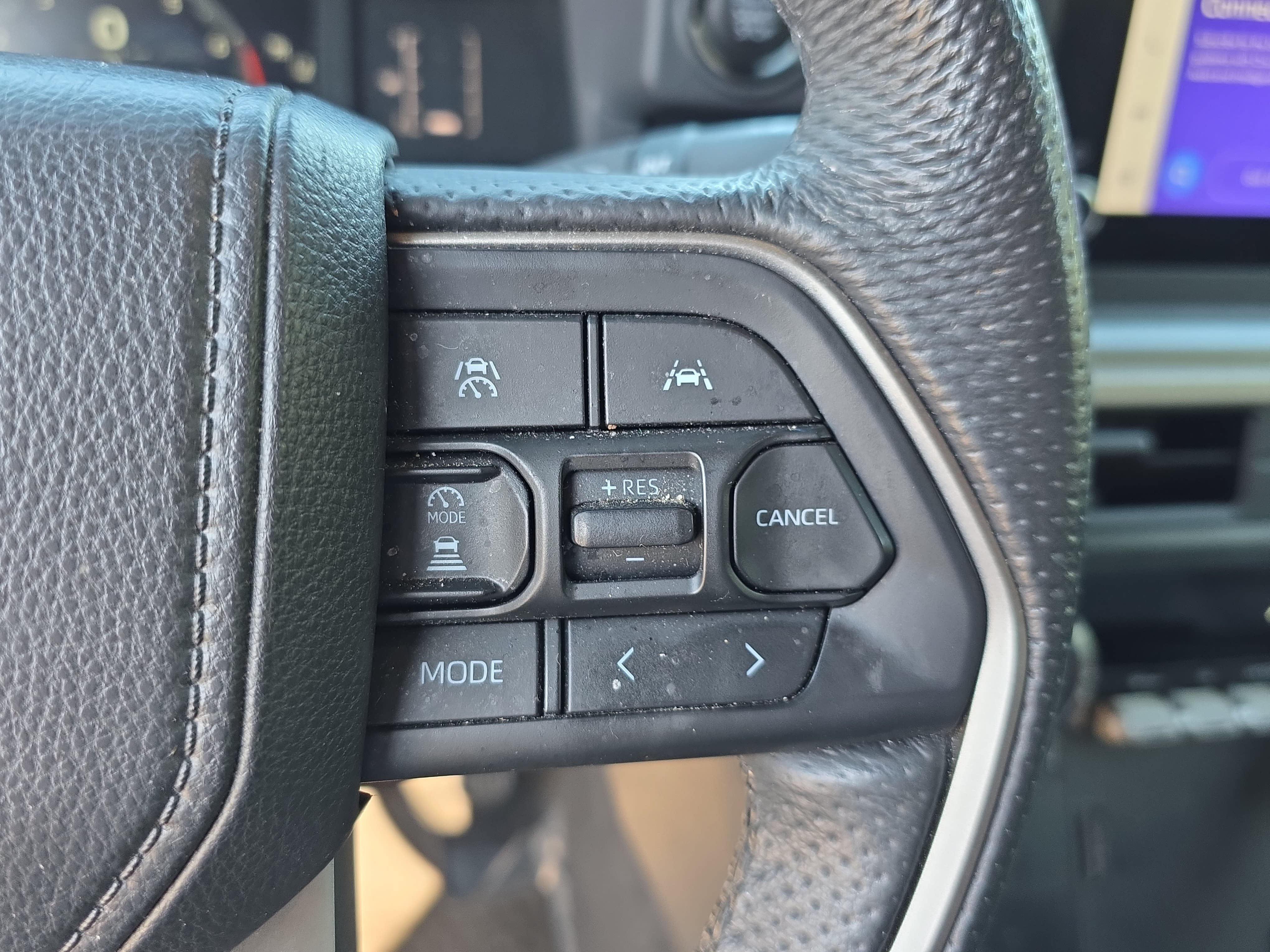 Used 2024 Toyota Tacoma SR5 w/ SR5 Upgrade Package RWD image 15