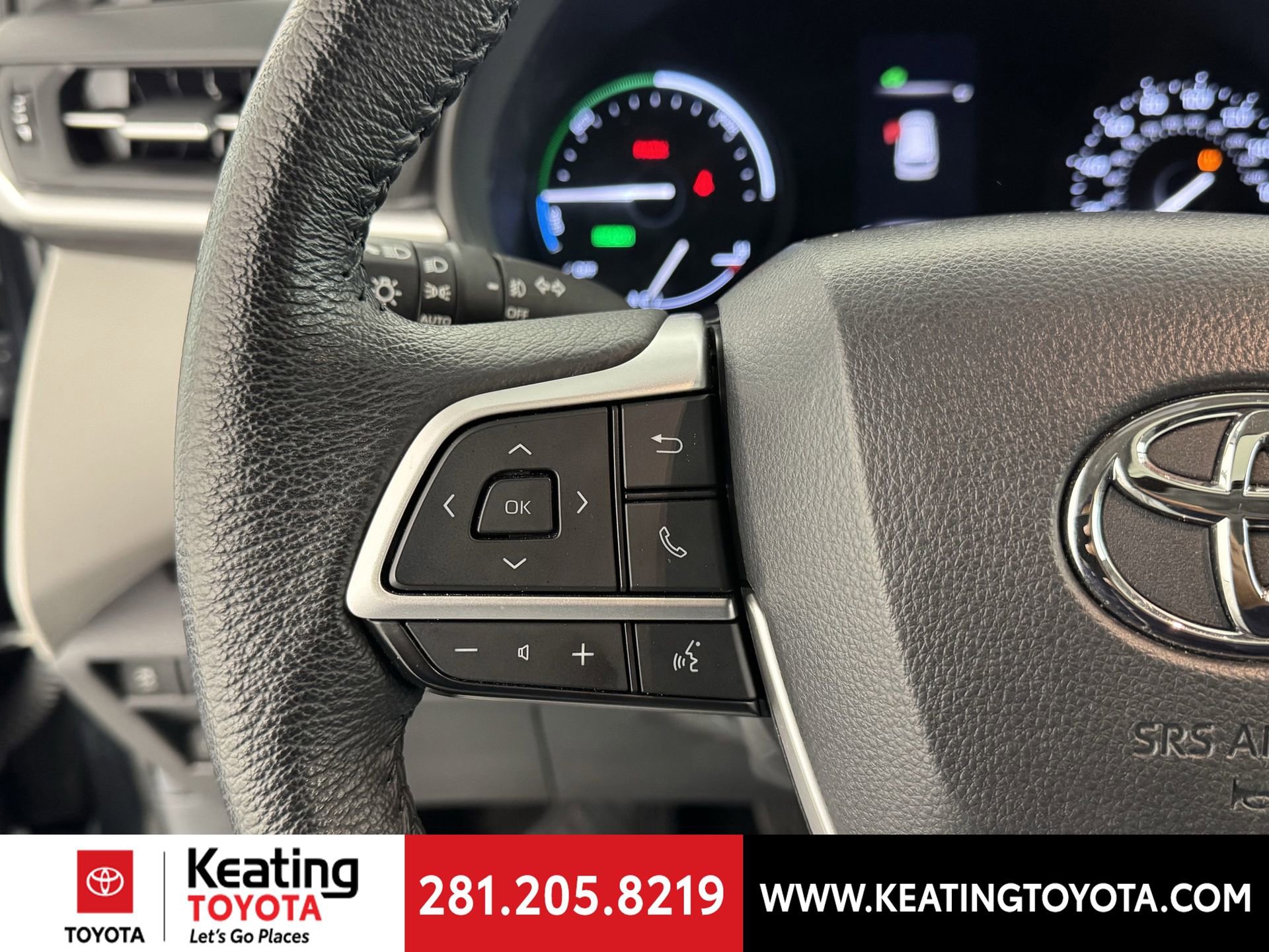 Certified 2024 Toyota Sienna XLE image 29