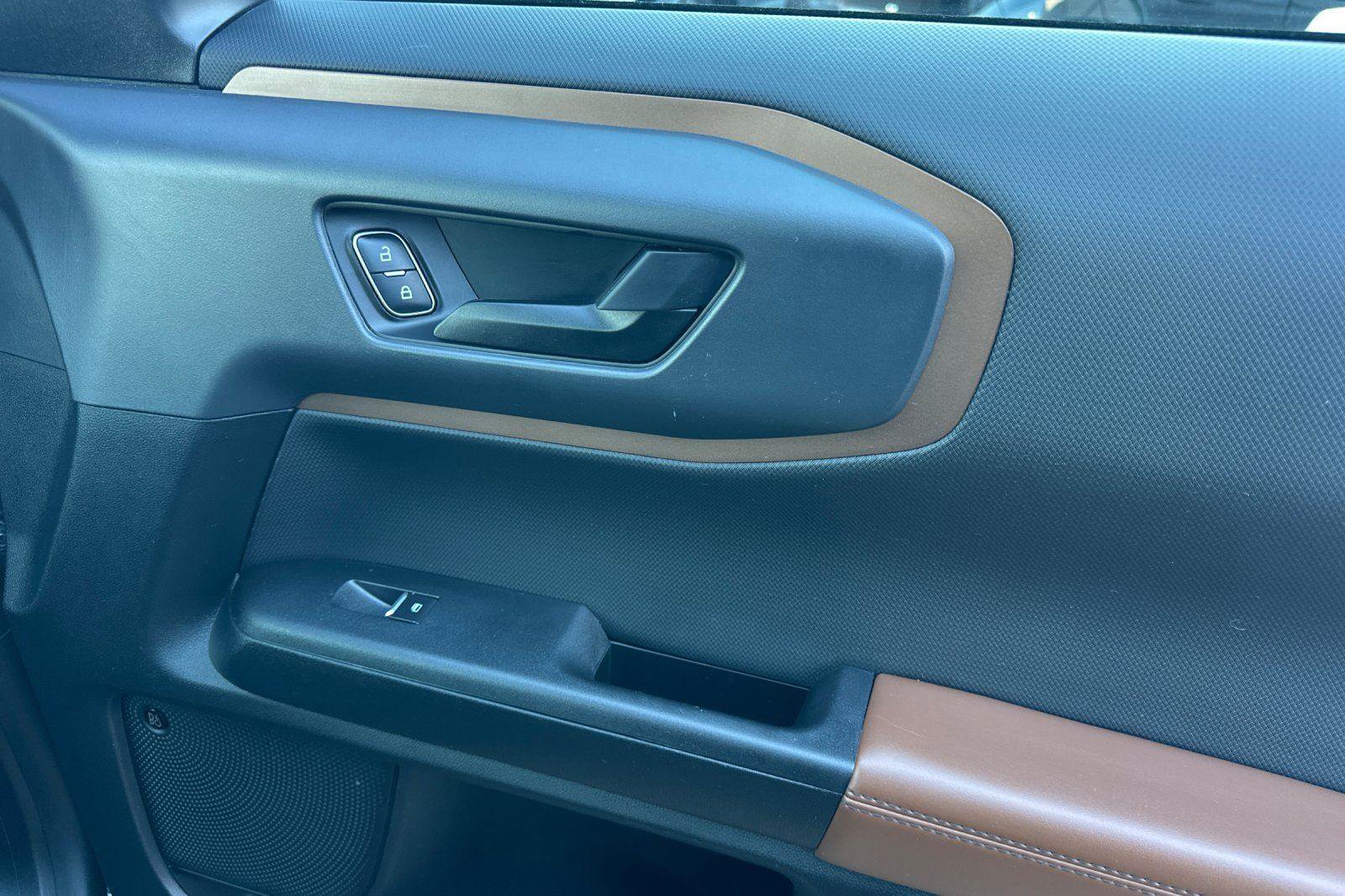 Used 2023 Ford Bronco Sport Outer Banks w/ Tech Package image 19