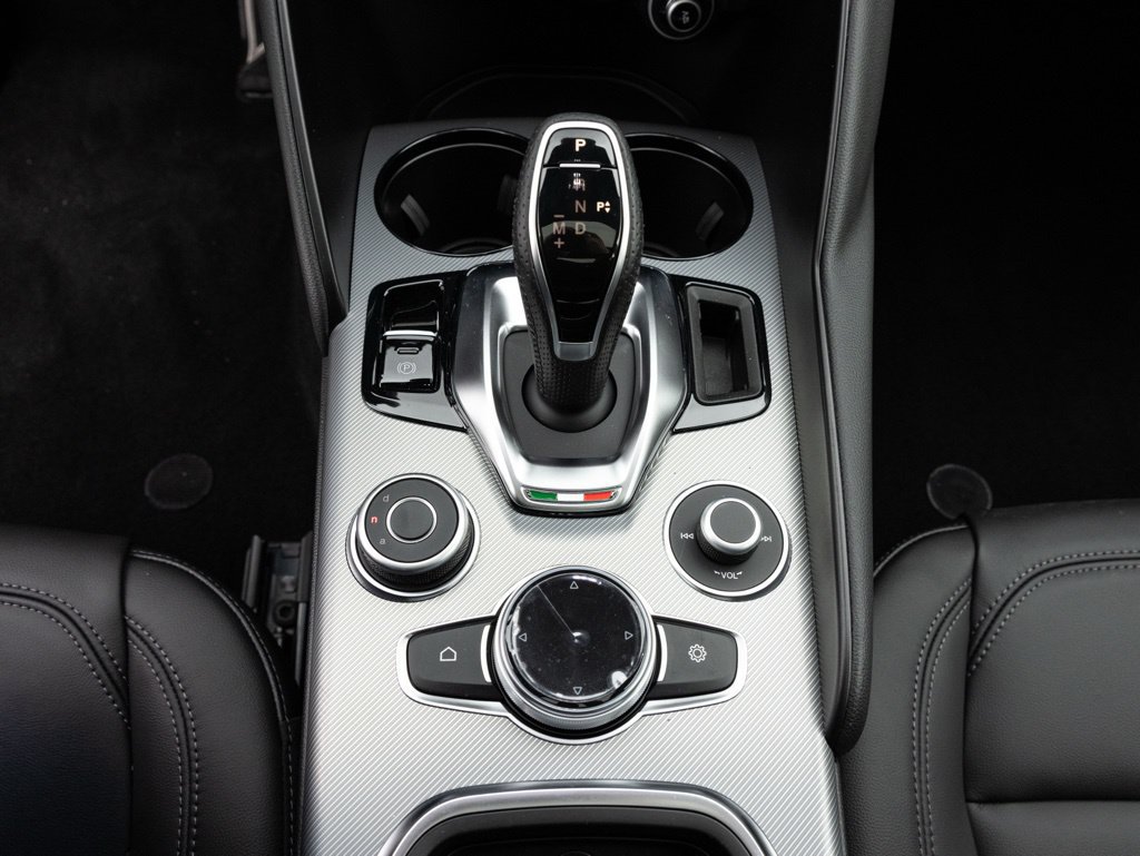 New 2026 Alfa Romeo Giulia AWD w/ Driving Assist Package image 34