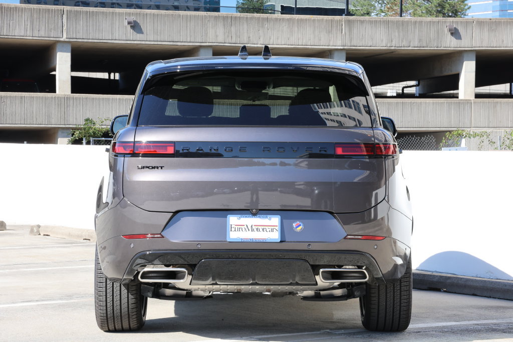 New 2026 Land Rover Range Rover Sport Dynamic SE AWD/4WD image 6