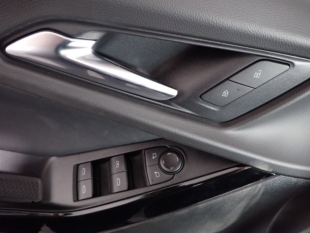 Used 2026 Chevrolet Equinox LT image 19