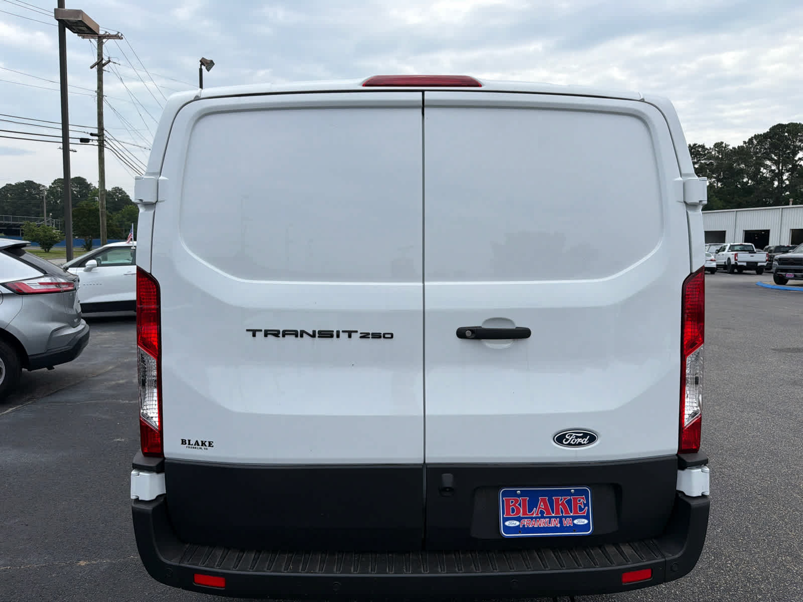 New 2026 Ford Transit 250 Low Roof RWD image 4