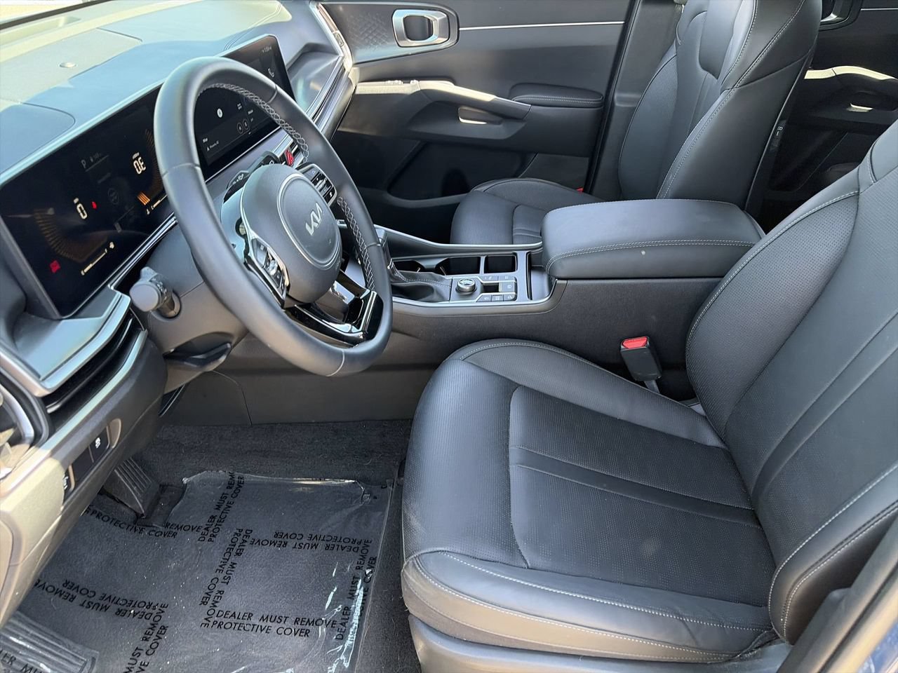 Certified 2025 Kia Sorento S w/ Panoramic Sunroof Package FWD image 18