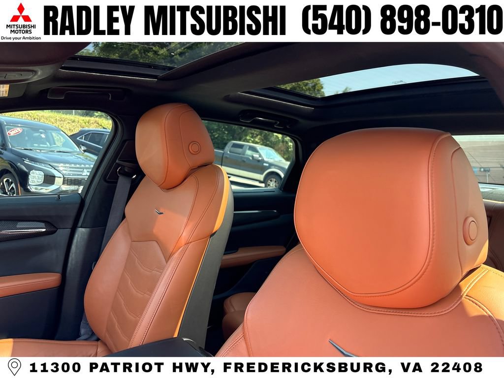 Used 2017 Cadillac CT6 Luxury w/ Active Chassis Package AWD/4WD image 2