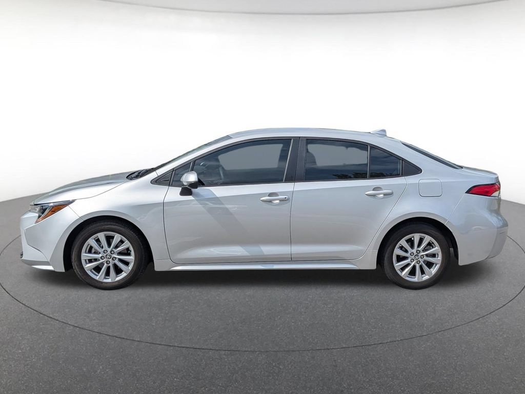 Used 2024 Toyota Corolla LE w/ LE Convenience Package FWD image 3