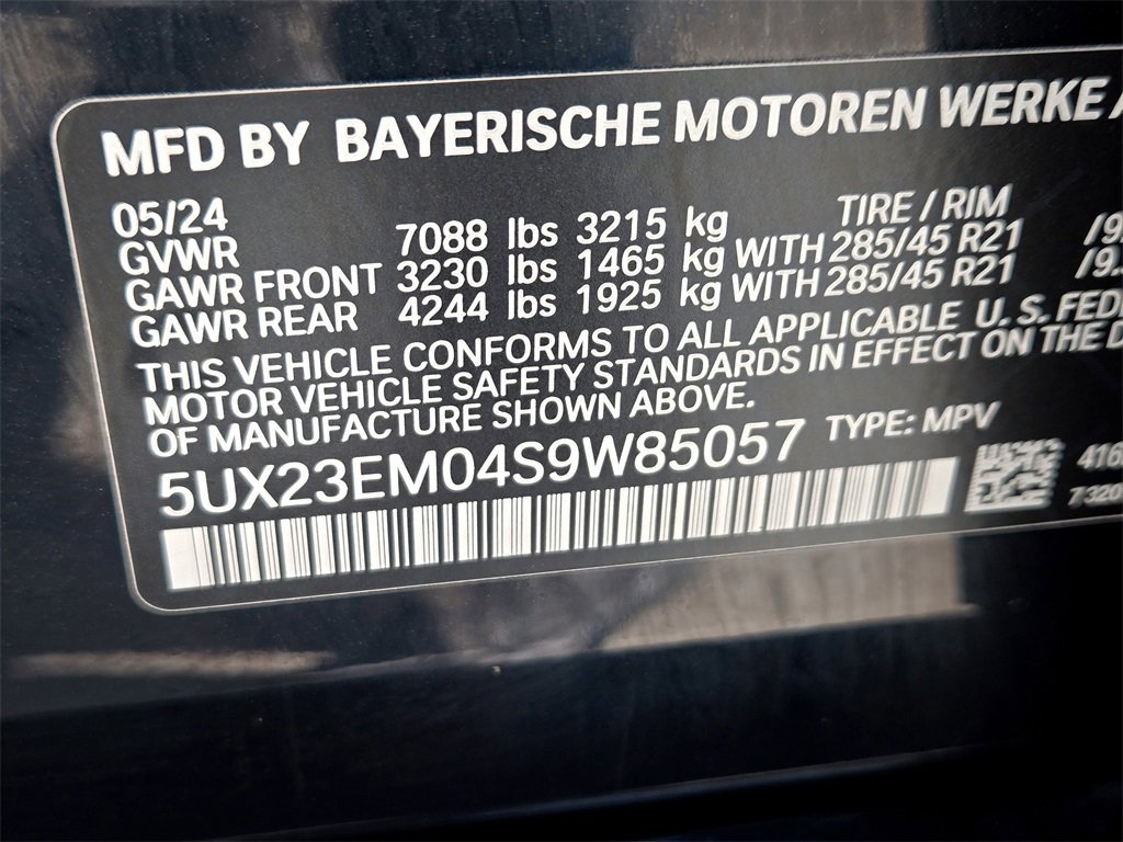 Used 2025 BMW X7 xDrive40i w/ M Sport Package image 36