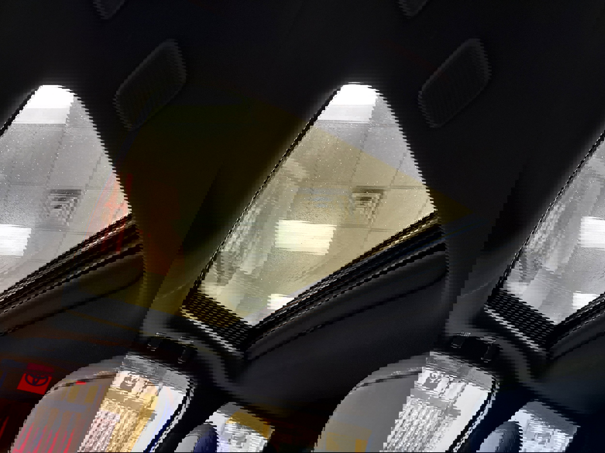 Used 2024 Toyota Tacoma TRD Sport w/ TRD Sport Upgrade Package image 6