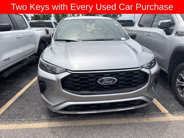 Used 2023 Ford Escape ST-Line w/ Equipment Group 301A FWD image 4