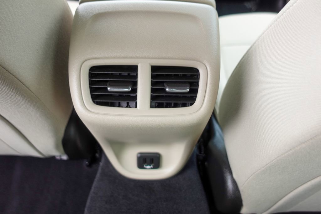 Used 2019 Buick Regal Preferred w/ Sights and Sounds Package image 25