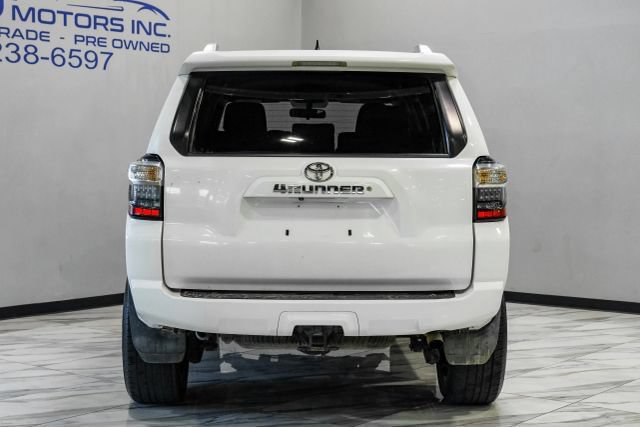 Used 2017 Toyota 4Runner SR5 RWD image 14