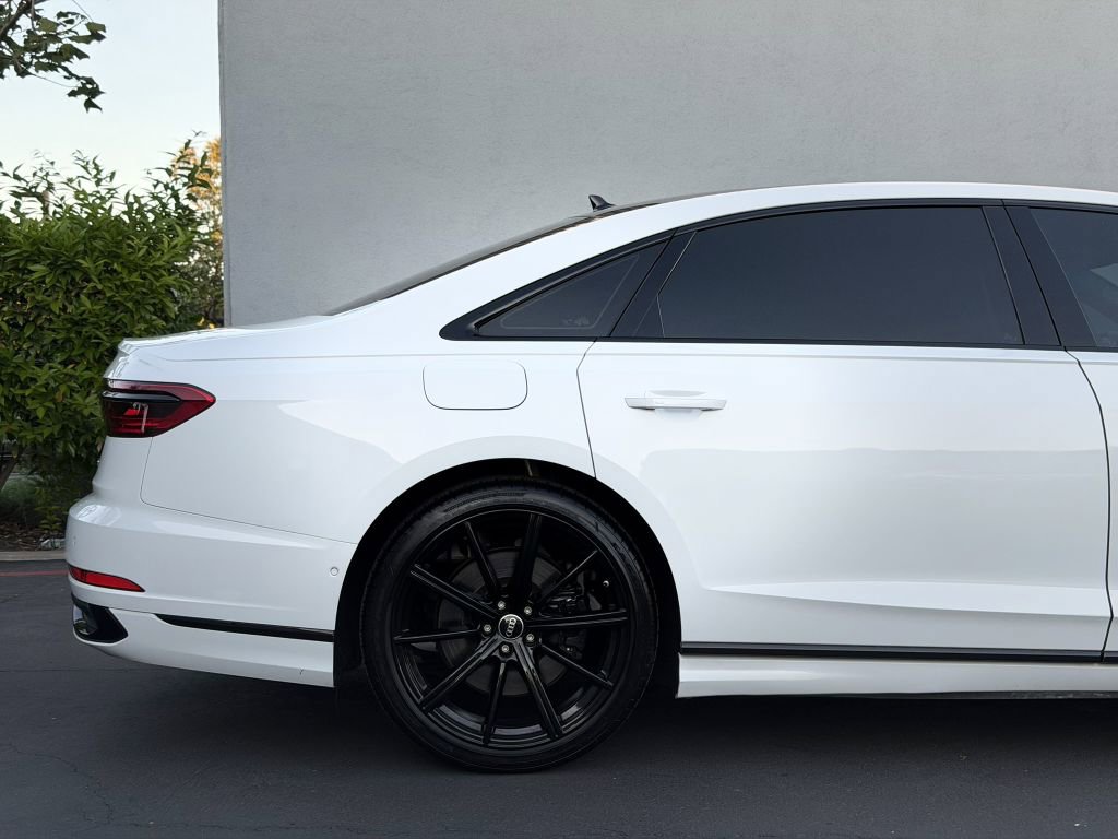 Used 2022 Audi A8 L 3.0T image 13