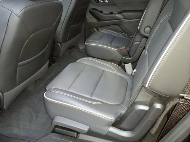 Used 2023 Chevrolet Traverse Premier w/ Redline Edition image 13