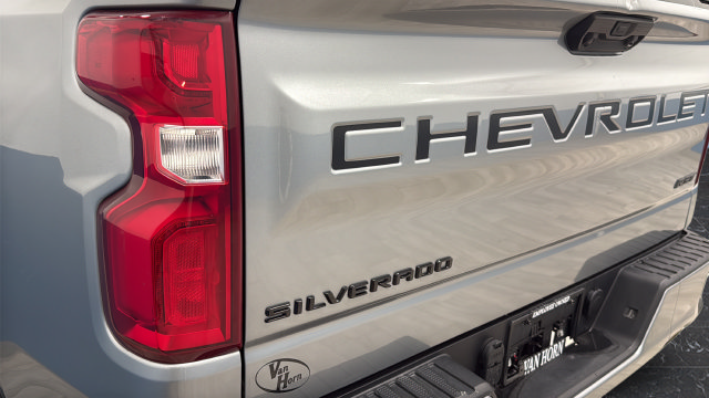 Used 2023 Chevrolet Silverado 1500 RST w/ True North Edition Plus AWD/4WD image 41