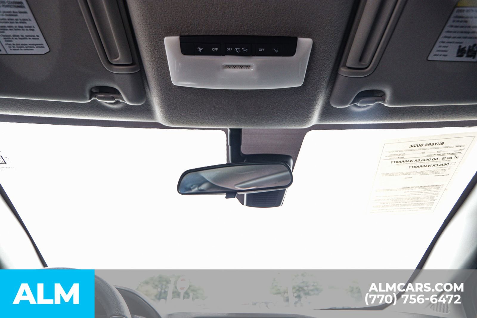 Used 2020 Nissan Versa SR w/ Convenience Package image 60