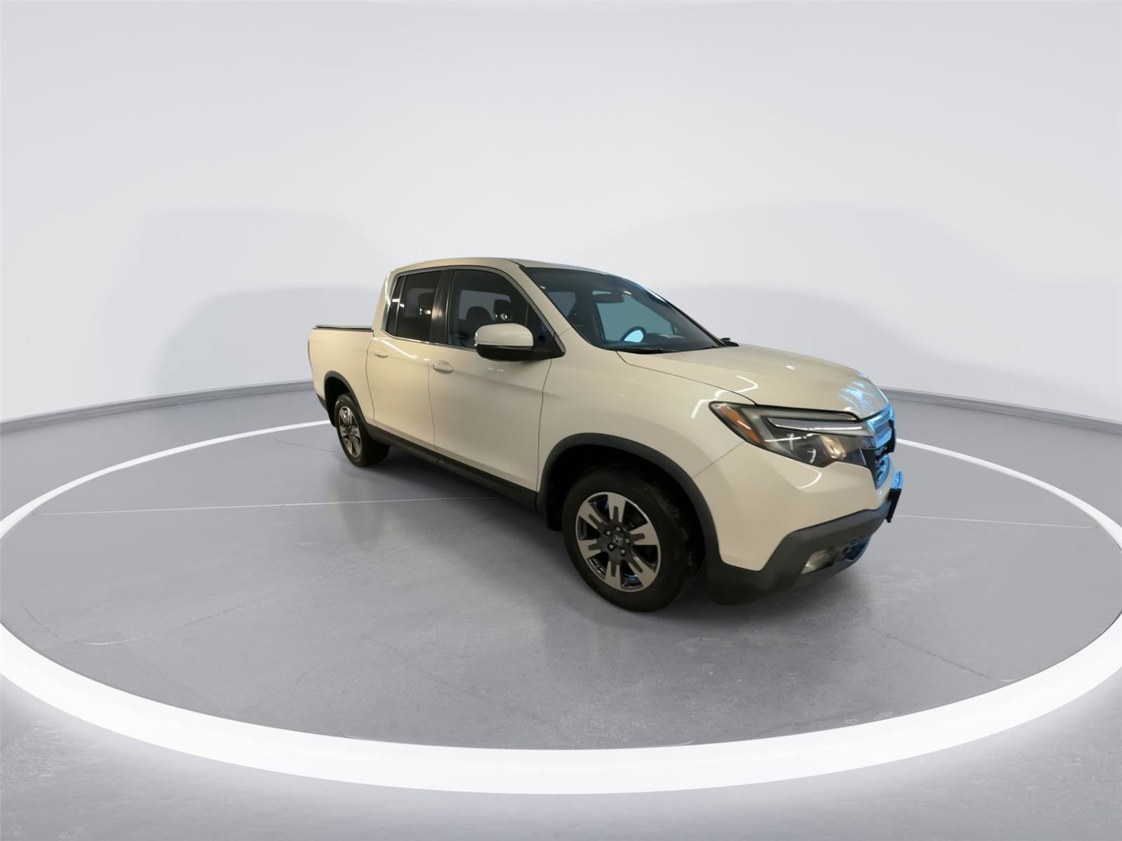 Used 2017 Honda Ridgeline RTL image 2