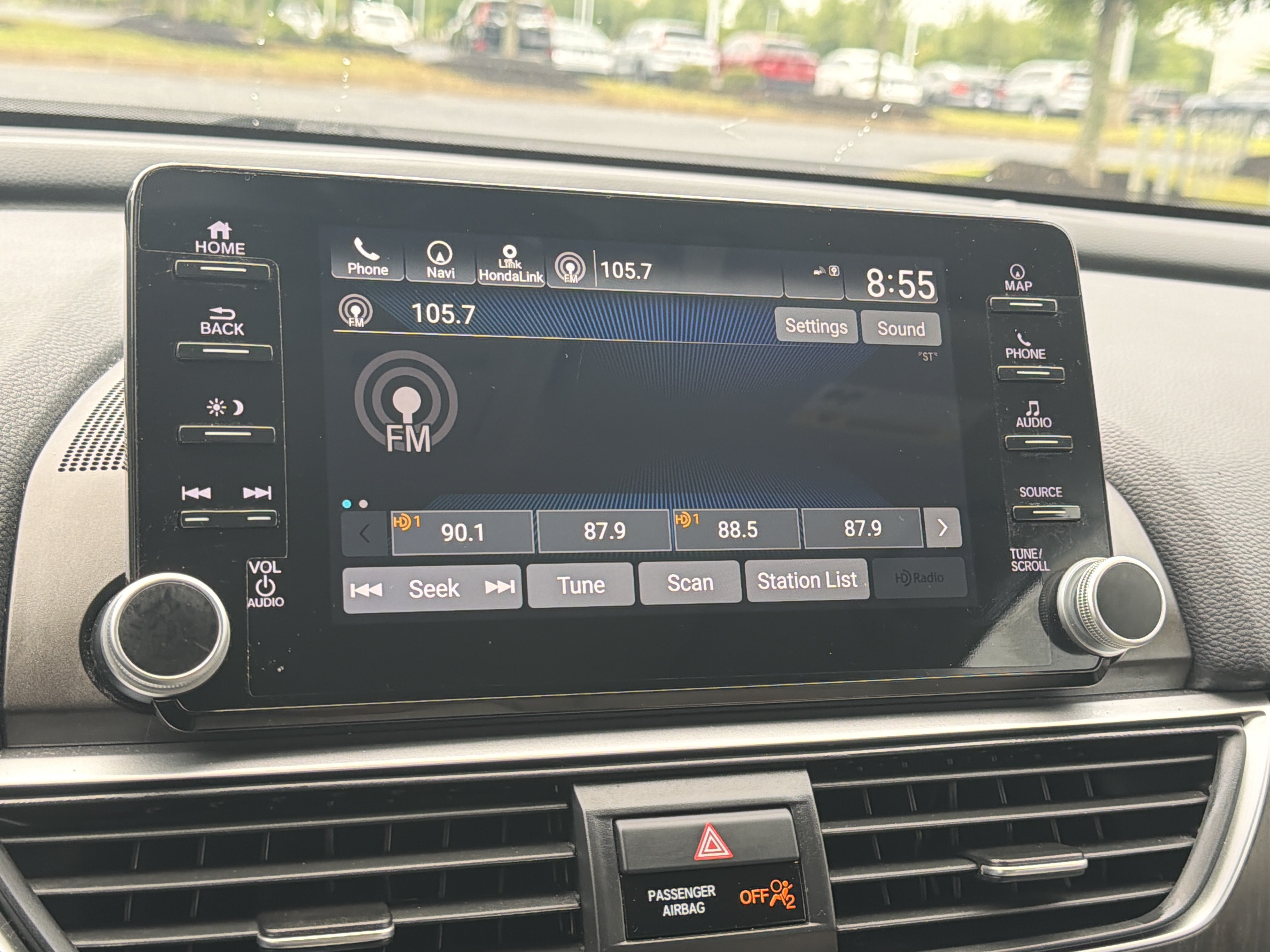 Used 2018 Honda Accord Touring image 13