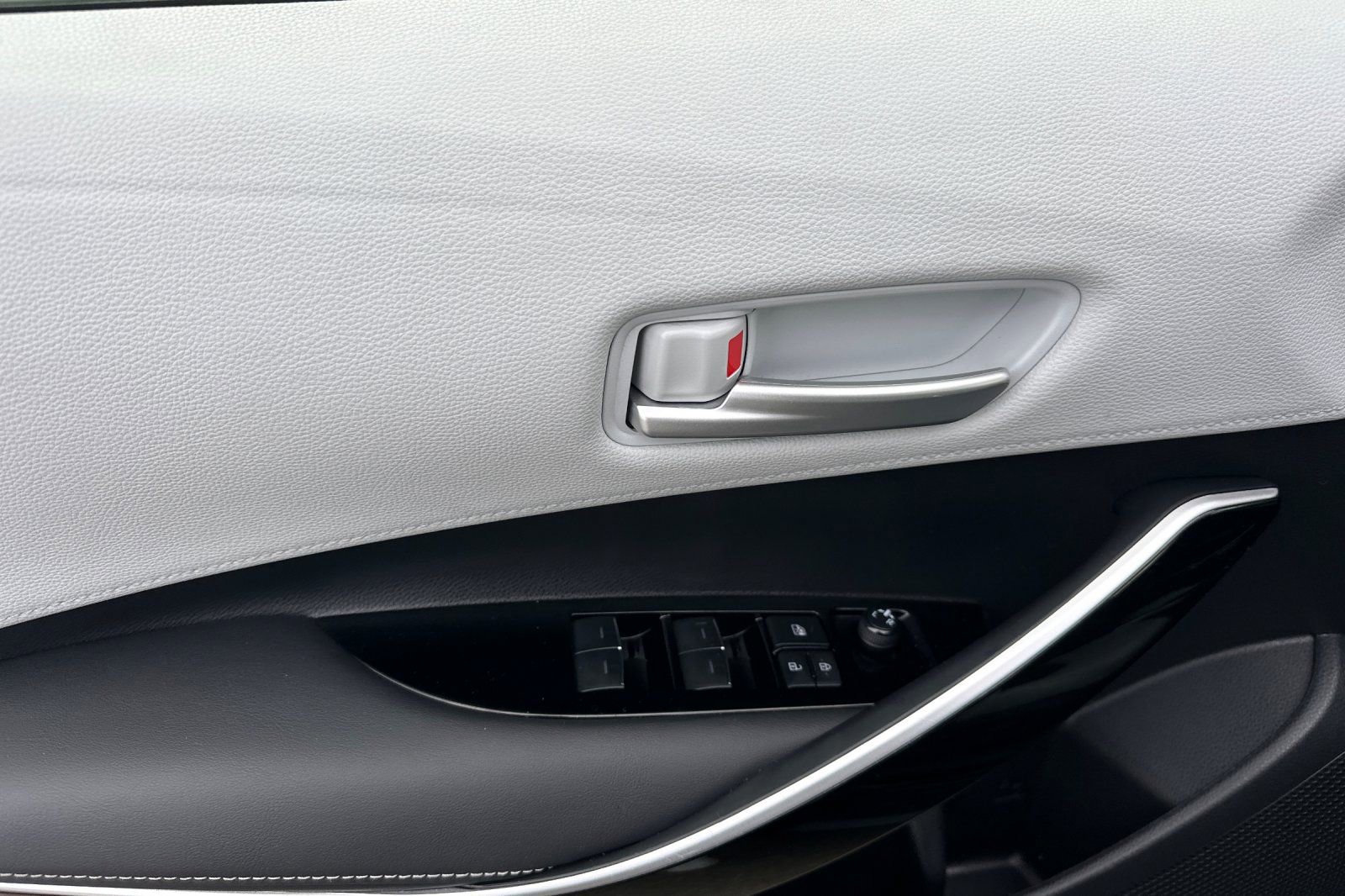 Used 2022 Toyota Corolla XSE w/ XSE Preferred Package image 11