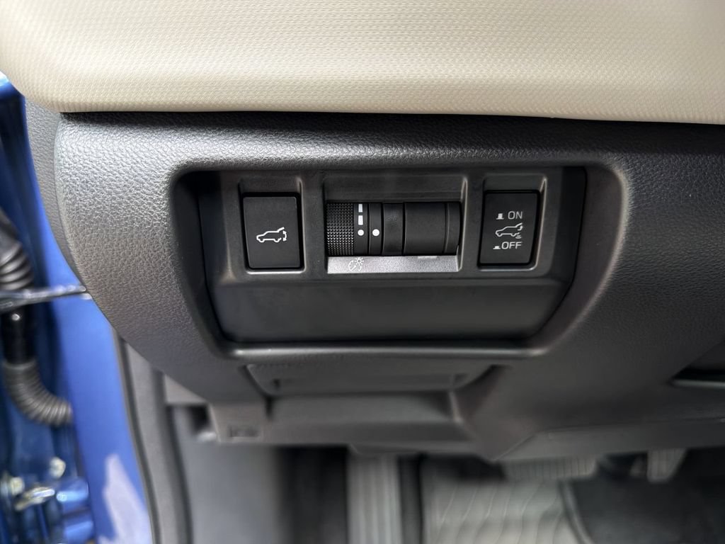 Used 2026 Subaru Forester Premium AWD/4WD image 17