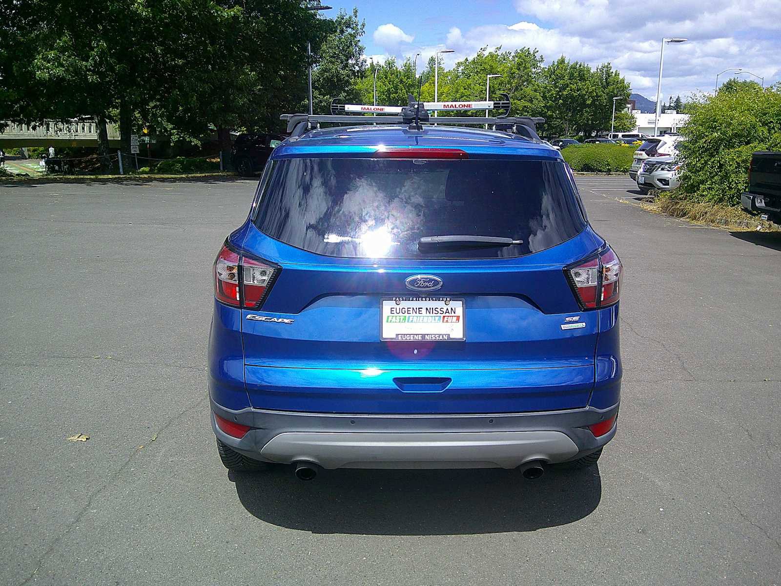 Used 2017 Ford Escape SE w/ Equipment Group 201A FWD image 4