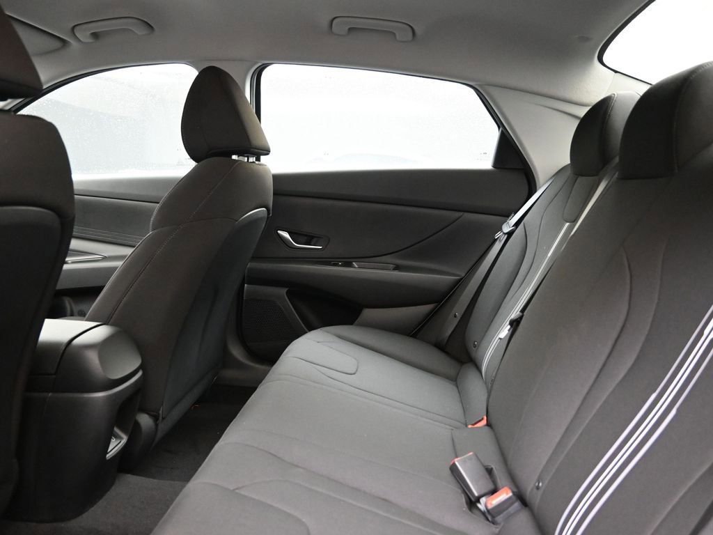 New 2026 Hyundai Elantra Blue image 18