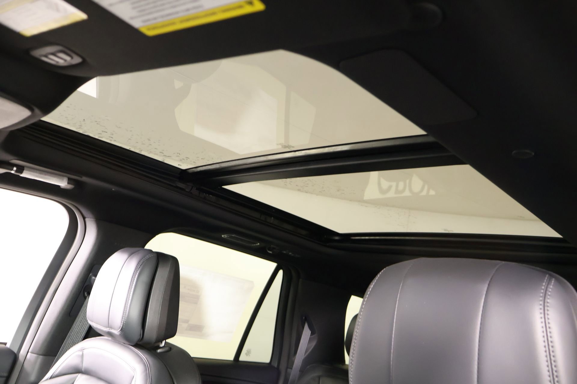 New 2026 Lincoln Navigator L Reserve AWD/4WD image 17