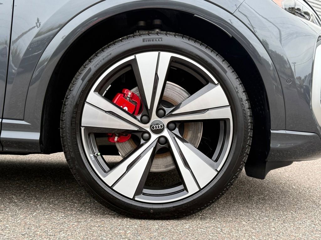 New 2025 Audi SQ5 Premium Plus image 41