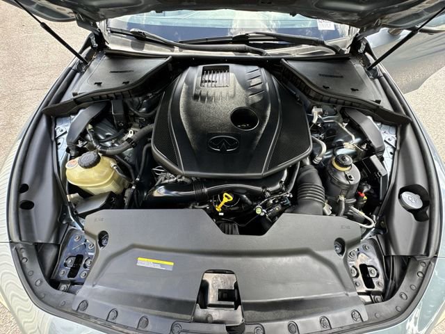 Used 2017 INFINITI Q60 2.0t w/ Premium Plus Package 2.0T RWD image 30