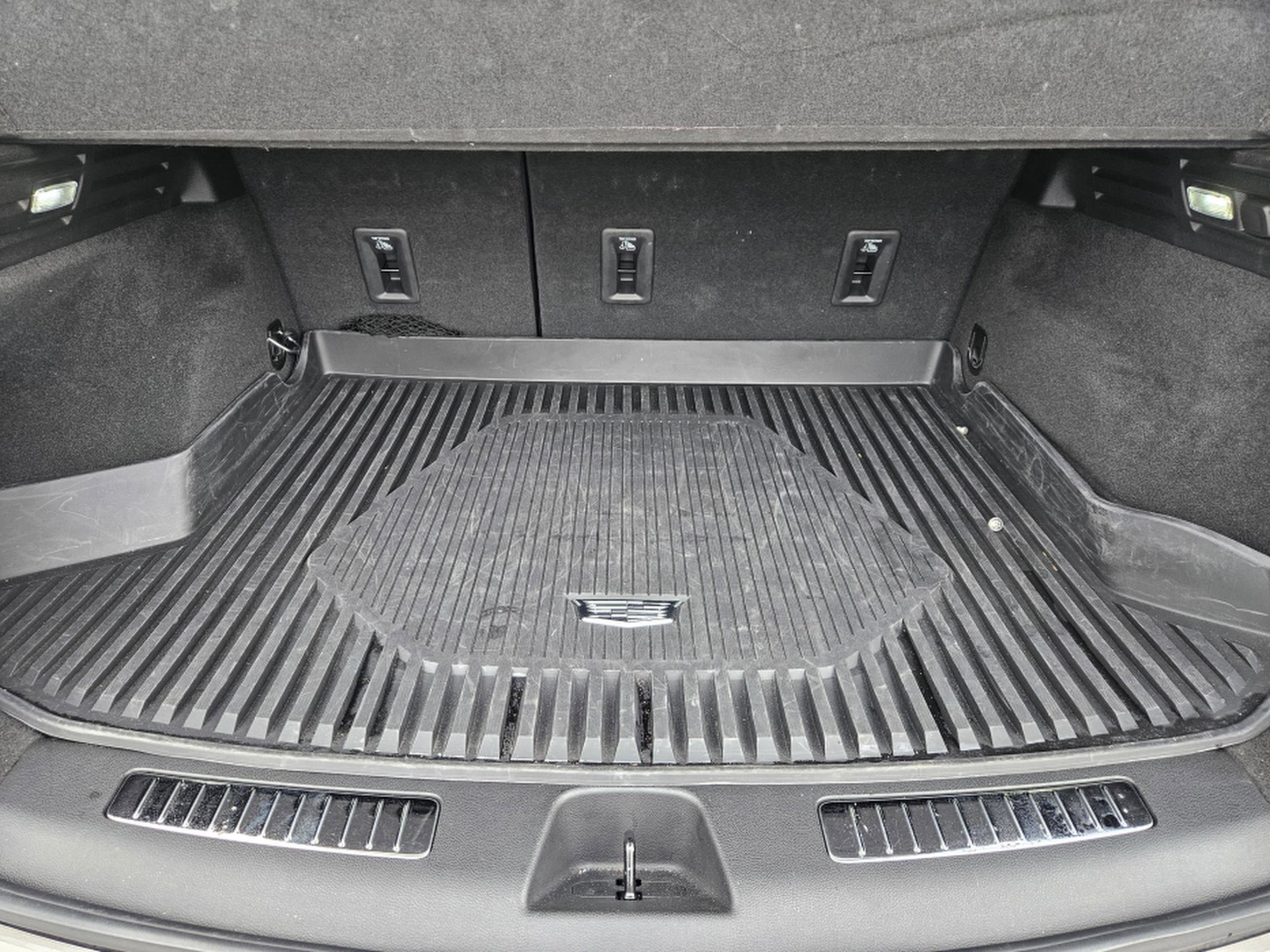 Used 2022 Cadillac XT4 Sport w/ Enhanced Visibility Package image 30
