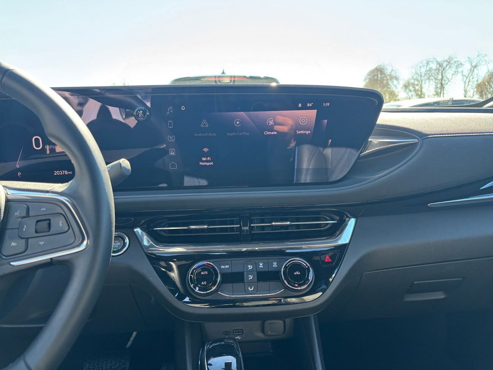 Used 2025 Buick Envista Sport Touring image 17