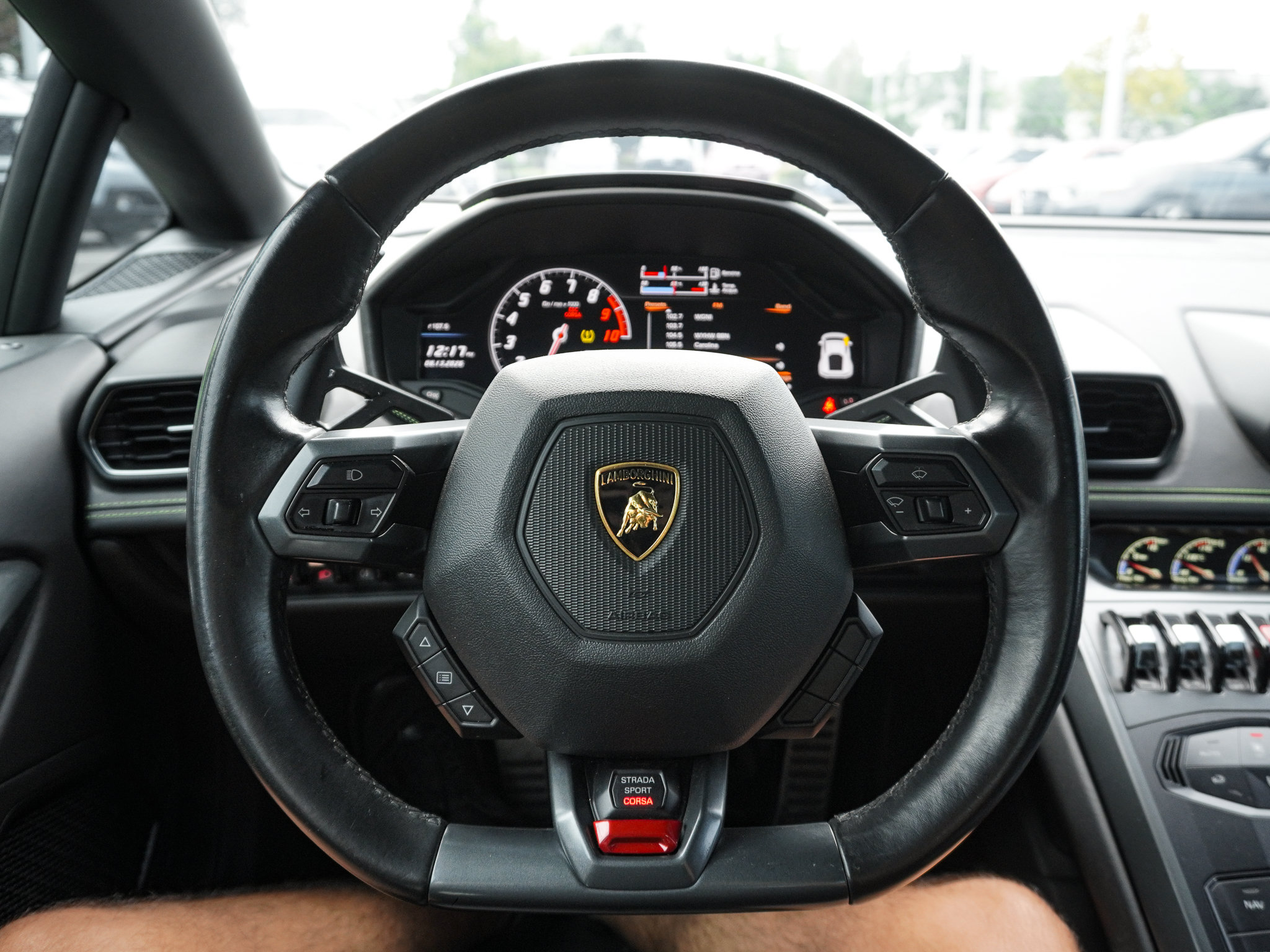 Used 2015 Lamborghini Huracan LP 610-4 AWD/4WD image 22