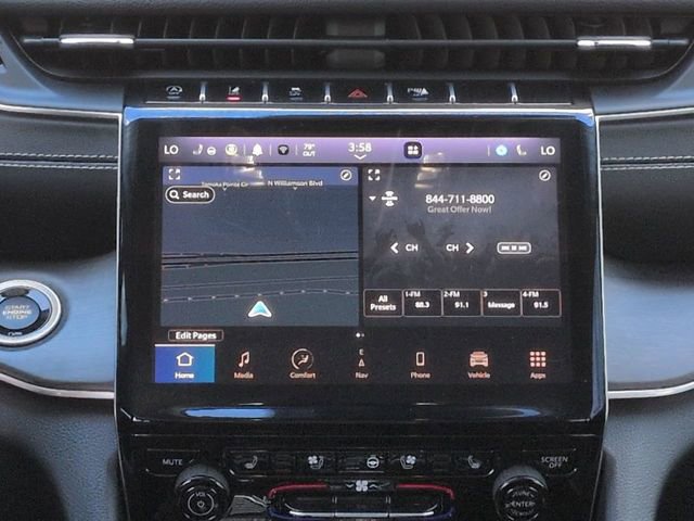 Used 2023 Jeep Grand Cherokee Limited w/ Luxury Tech Group II AWD/4WD image 18