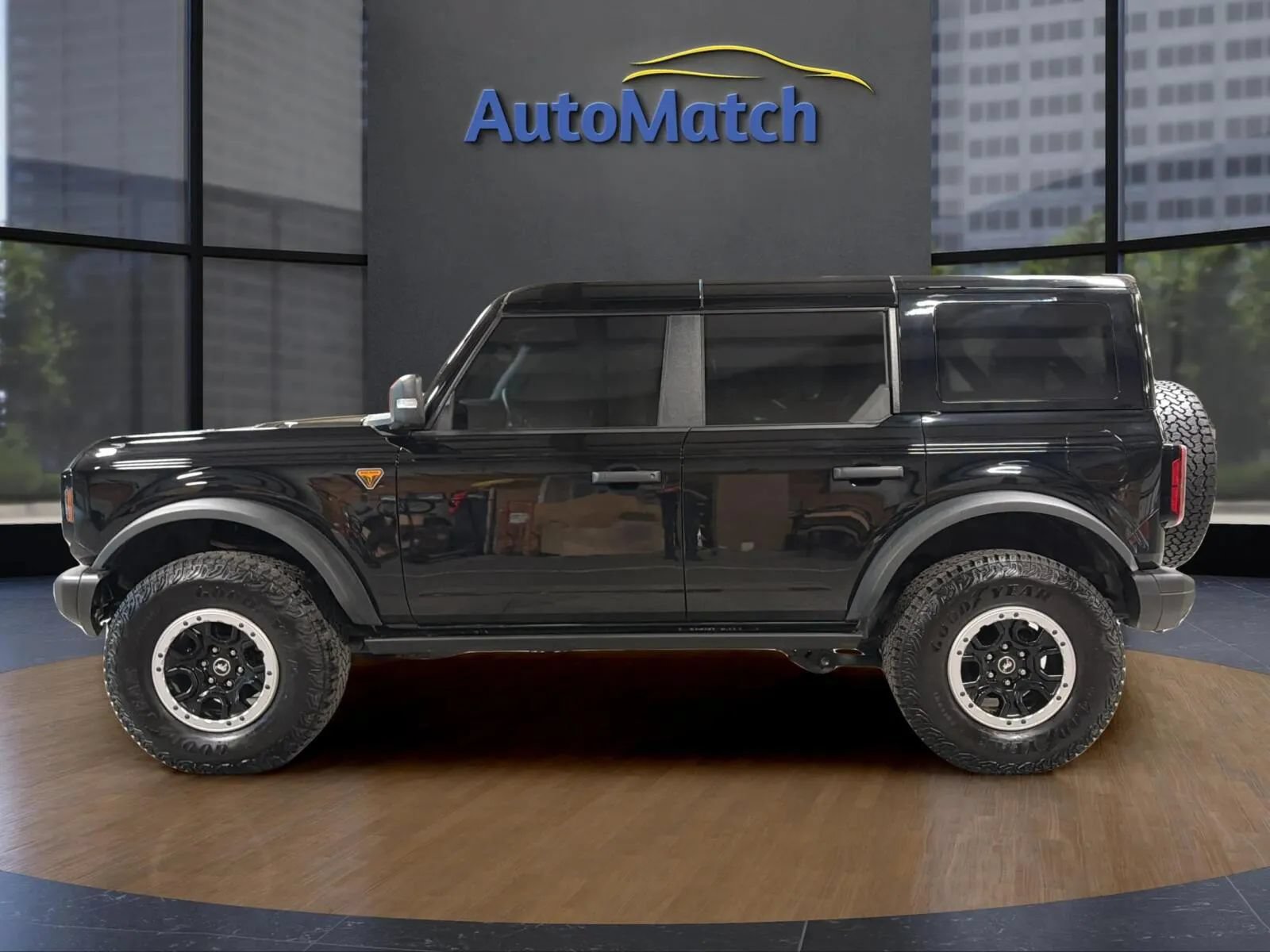 Used 2025 Ford Bronco Badlands AWD/4WD image 7