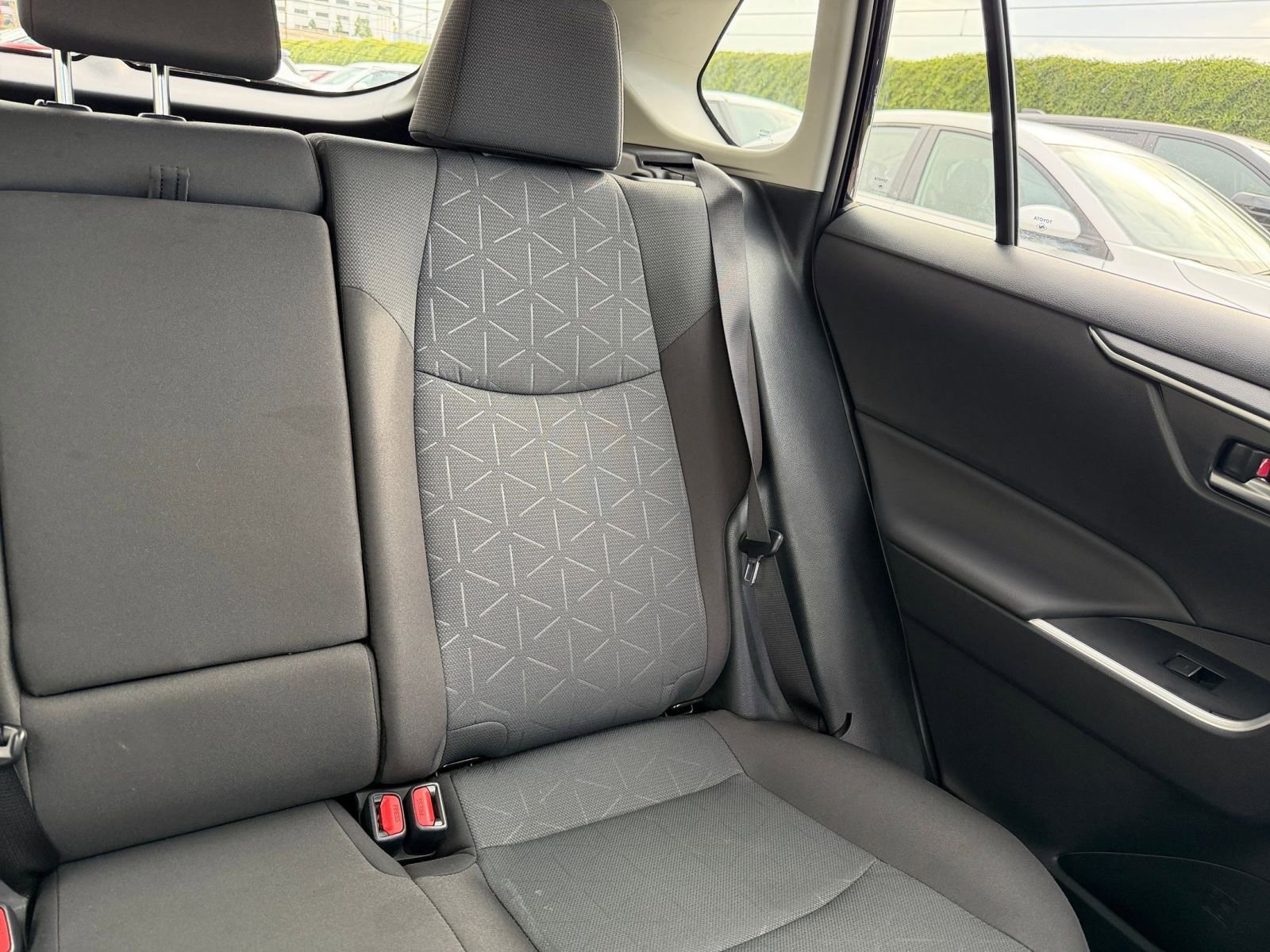 Used 2025 Toyota RAV4 XLE w/ Convenience Package image 38