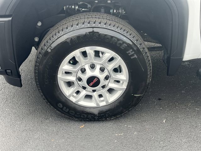 New 2026 GMC Sierra 2500 SLE image 6