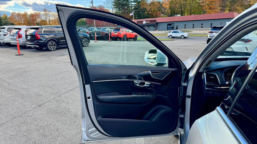 Used 2018 Volvo XC90 T5 Momentum w/ Momentum Plus Package image 13