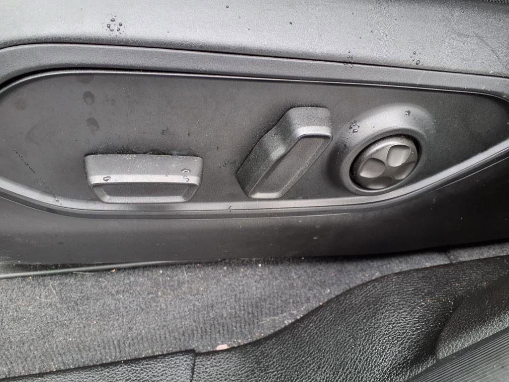 Used 2022 Jeep Grand Cherokee Limited image 14