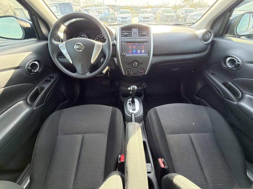 Used 2019 Nissan Versa SV image 19