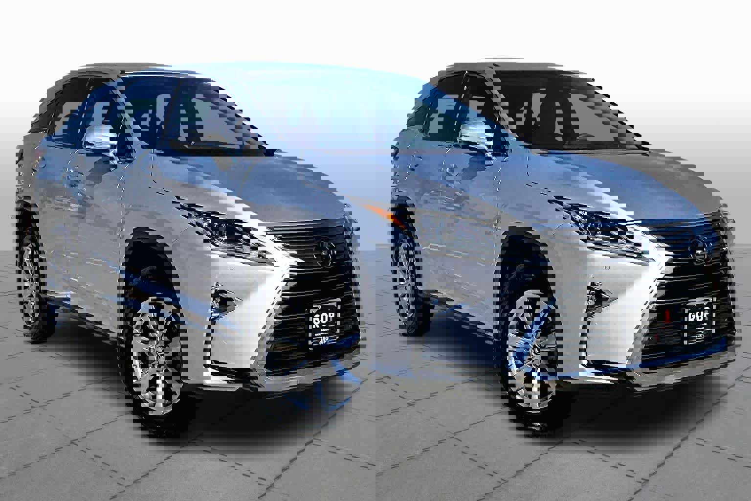 Used 2019 Lexus RX 350 FWD image 2